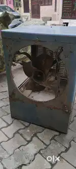 Coolar with motor