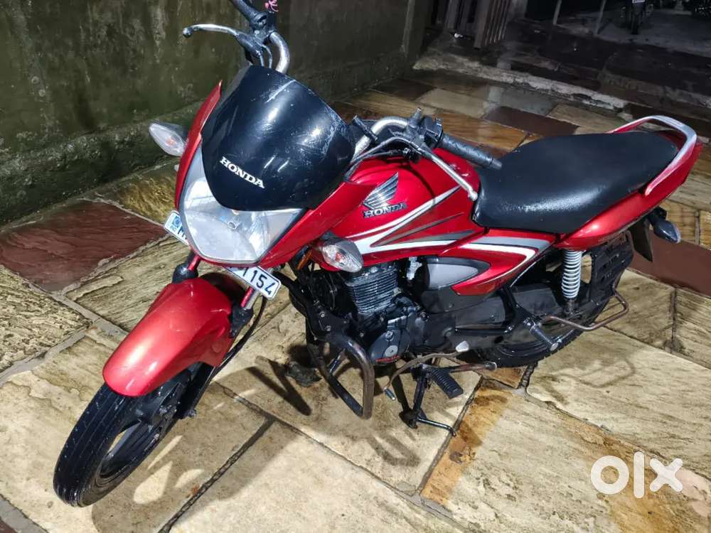 गाड़ी एक नंबर चालू है उसमें कोई प्रॉब्लम नहीं है बीमा भी है