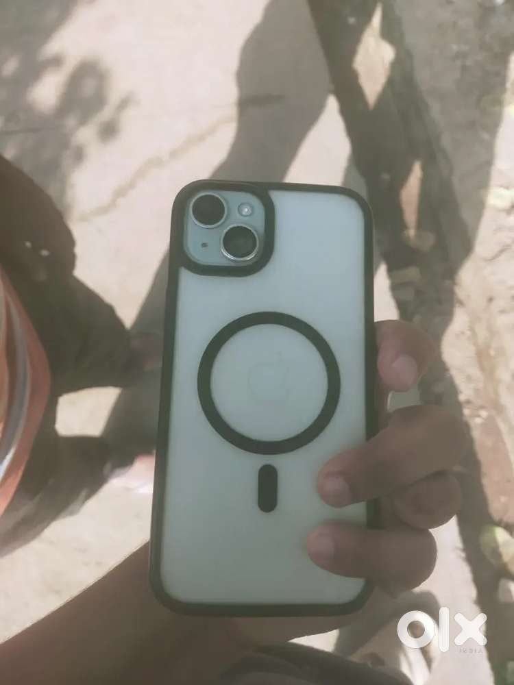 128g I phone 15 plus hia Battery 90 persant hai 1year 5 Months huya