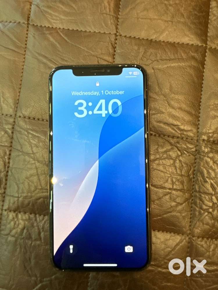 Iphone.   Xs