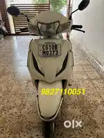 Activa bs 6 new showroom condition me sale karna hai.