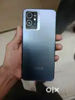 iQOO z6. 5g phone hai ram 4/128