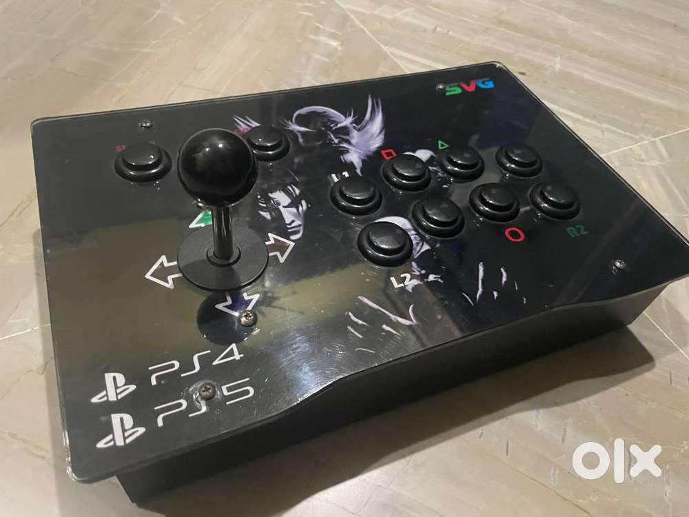 PS4 Arcade Stick Wireless brand new Condition, 5 month Old.Tekken7 ps4