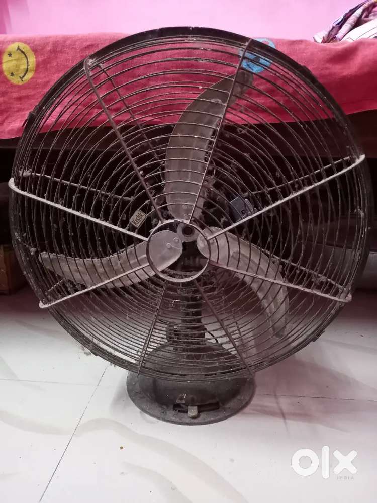 1 Table Fan Sell Out
