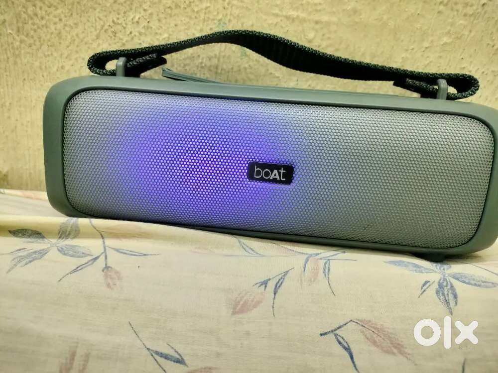 Bluetooth speaker new box pice