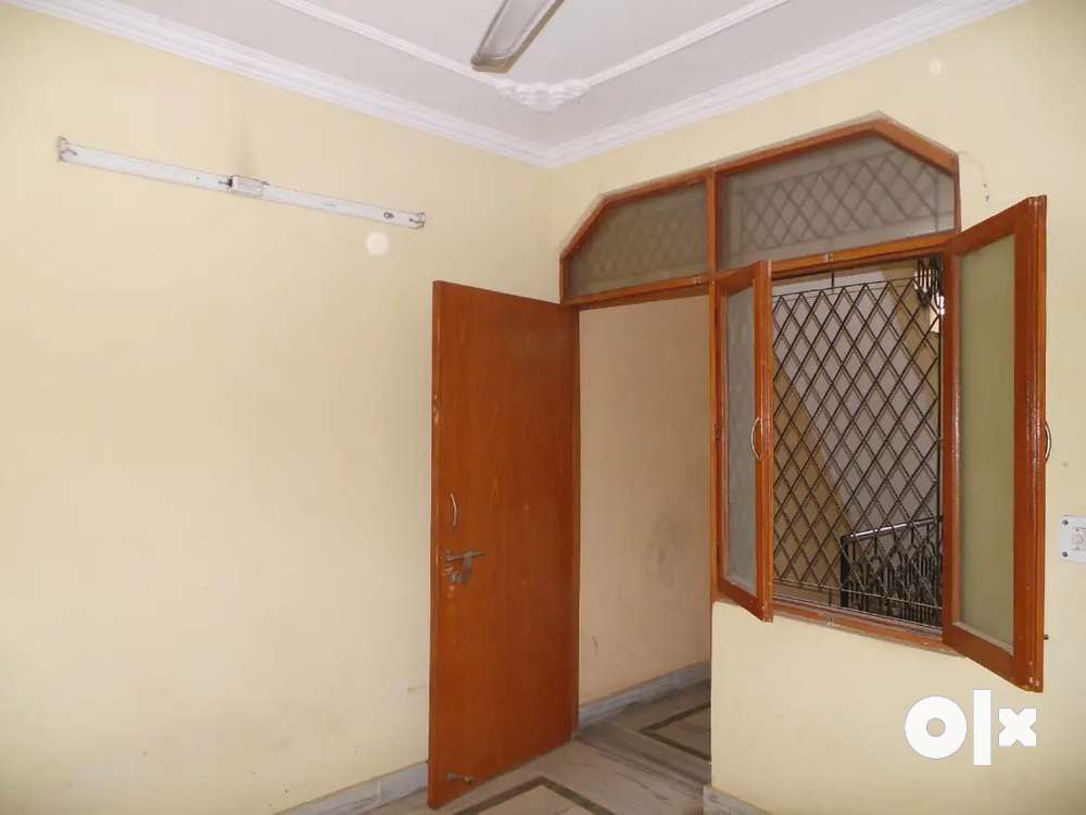 Two bedroom independent flat for rent near tuglakabad metro