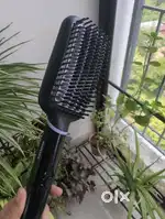 Philips hair straighter brush