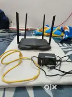 Tenda dual band router for sell @ 1100