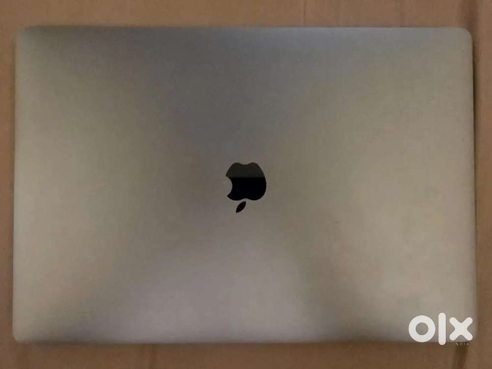 MACBOOK PRO 16