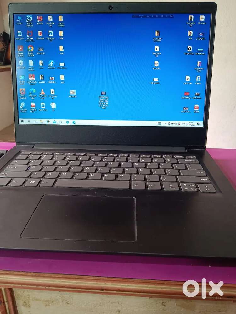 Lenovo Laptop (RAM-8 GB / H-  1TB)
