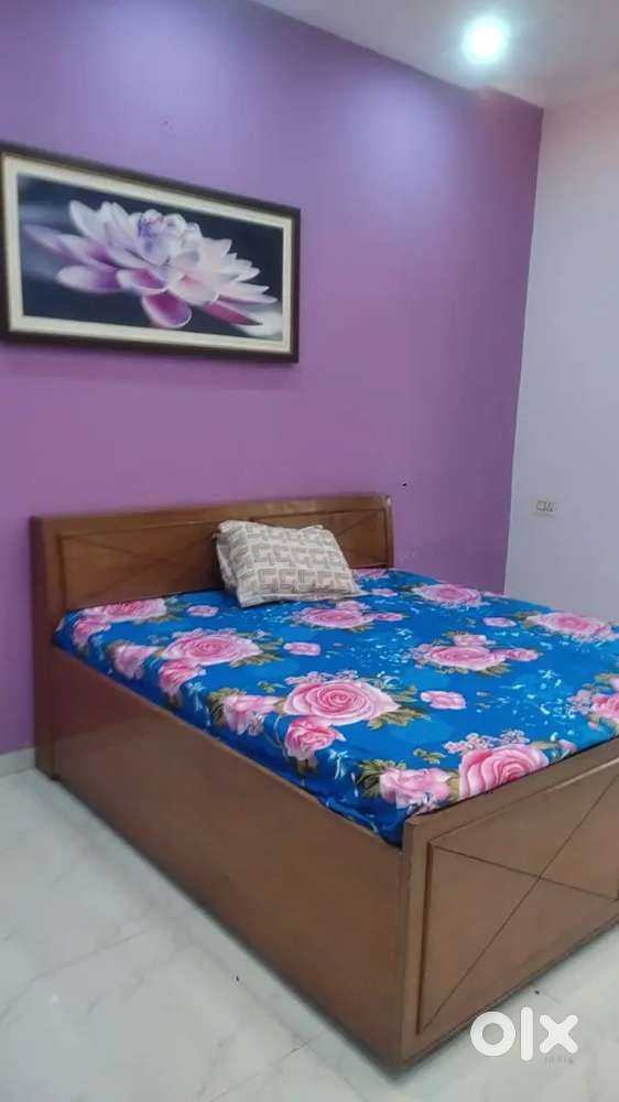 2bhk for rent in holy city (not for locals)