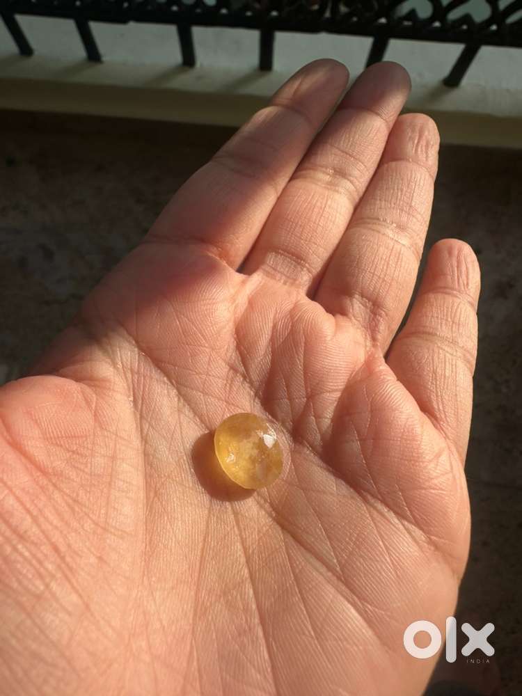 Yellow Saphhire Gemstone(Pukhraj)