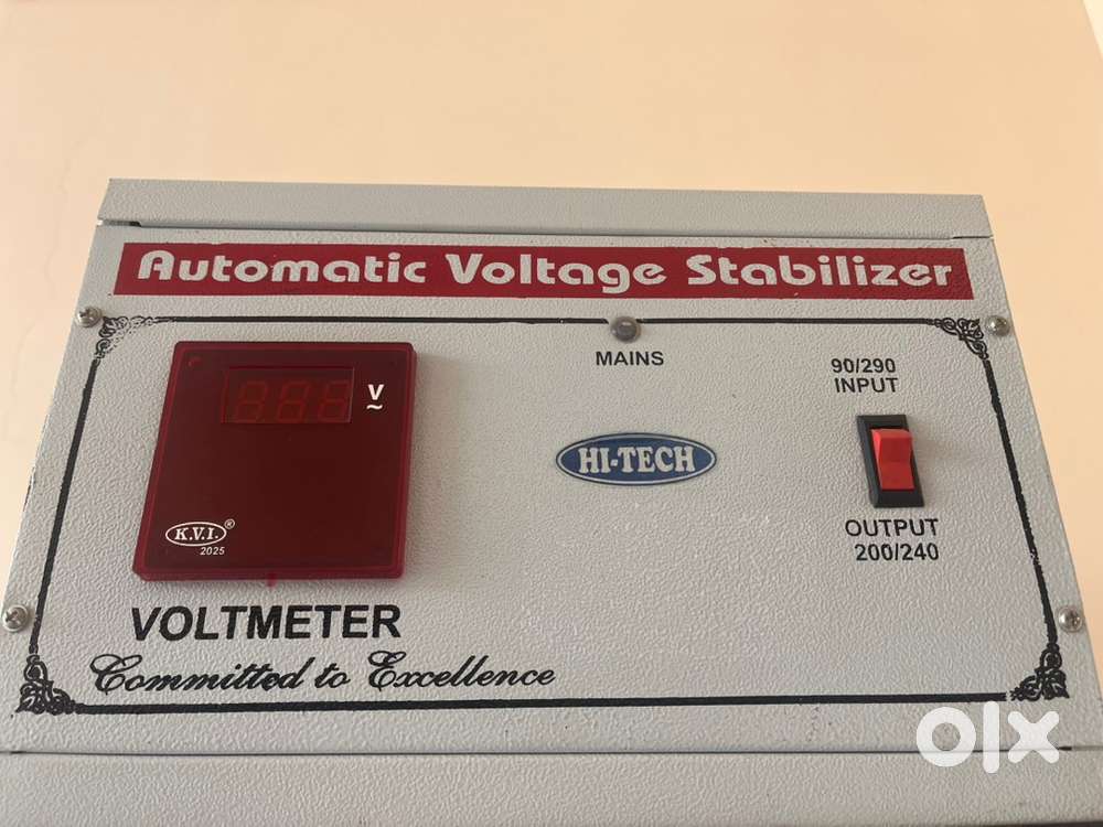 Home voltage stabilizer