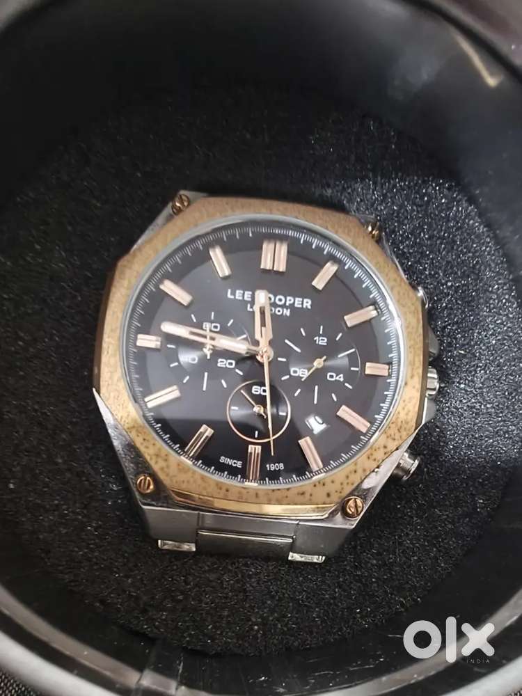 Chronograph Analog watch for men