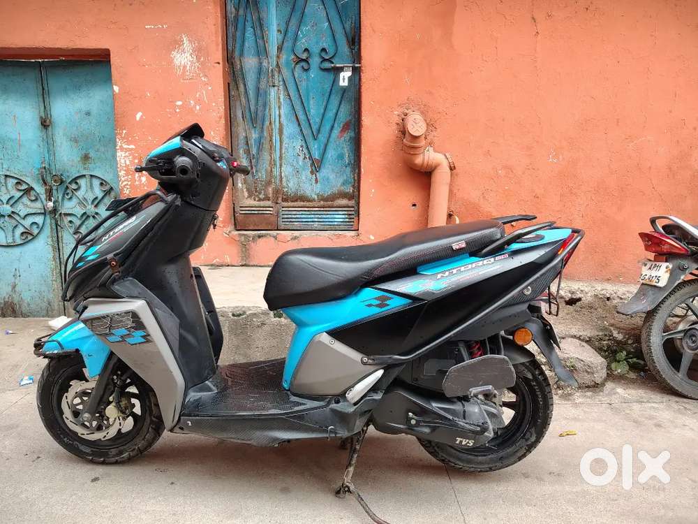 TVS NTORQ 125 BS6 BLUE BLACK COLOUR