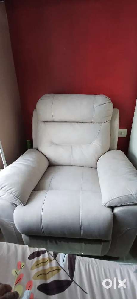 Single Recliner Electric Auto Seat Adjustment Sofa on SALE