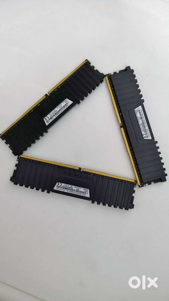 64 GB DDR 4 RAM  Corsair Vengeance