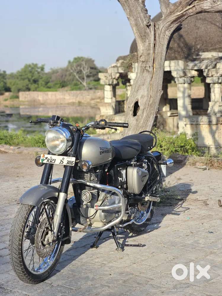Royal enfield bullet