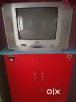 Oskar old  colour tv