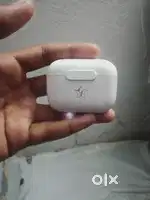 New condition headphones best colate orginal box charger