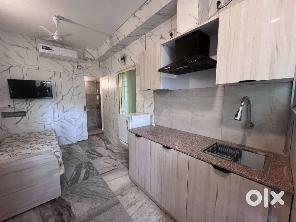 Fully furnished 1-Room-Kitchen for single occupancy