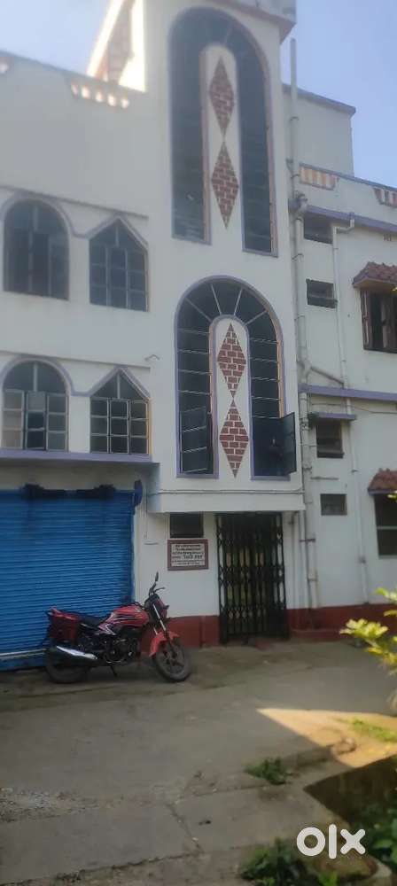 2 BhK Rooms With 1 Toilet and separate kitchenRent near market,station