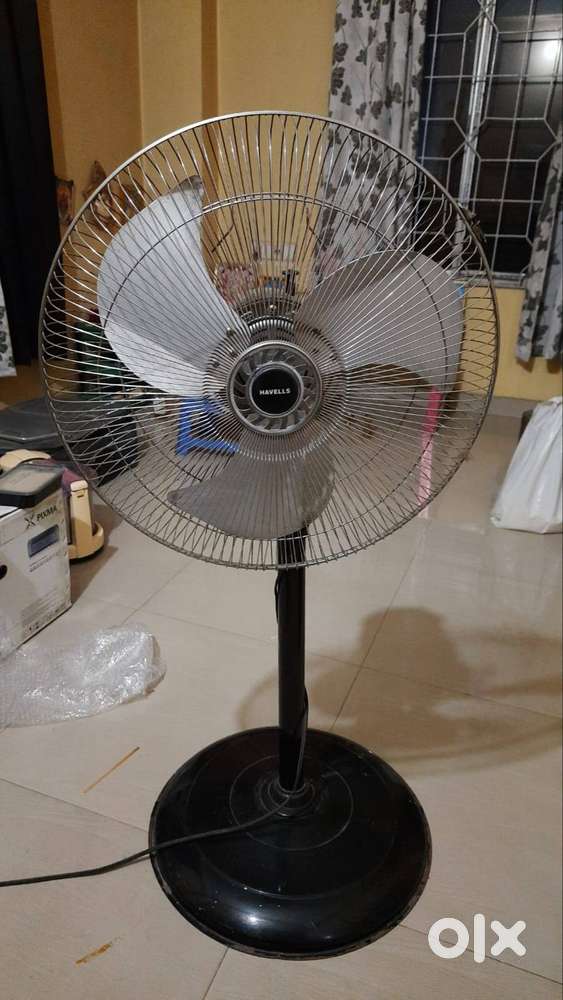 Havells Pedestal Fan (Stand Fan) - Powerful Air Delivery - Excellent W