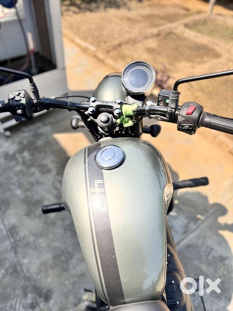 Jawa 42 (2025) – Sage Green  Excellent Condition, Single Owner