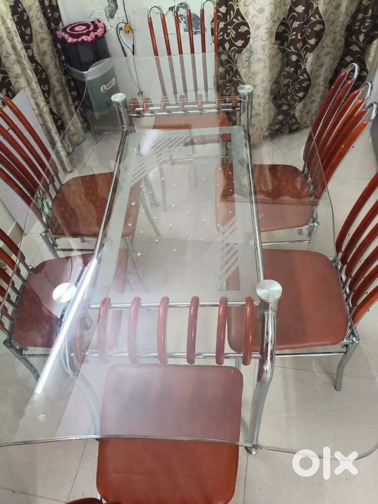 6 SEATER DINING TABLE