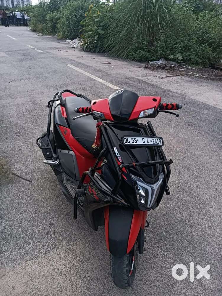Ek dum bdya scooty h buy kr sakte hai