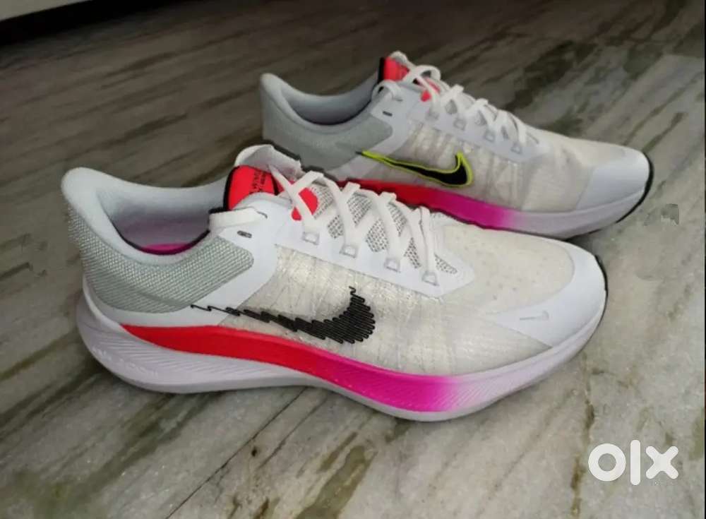 Nike shoee