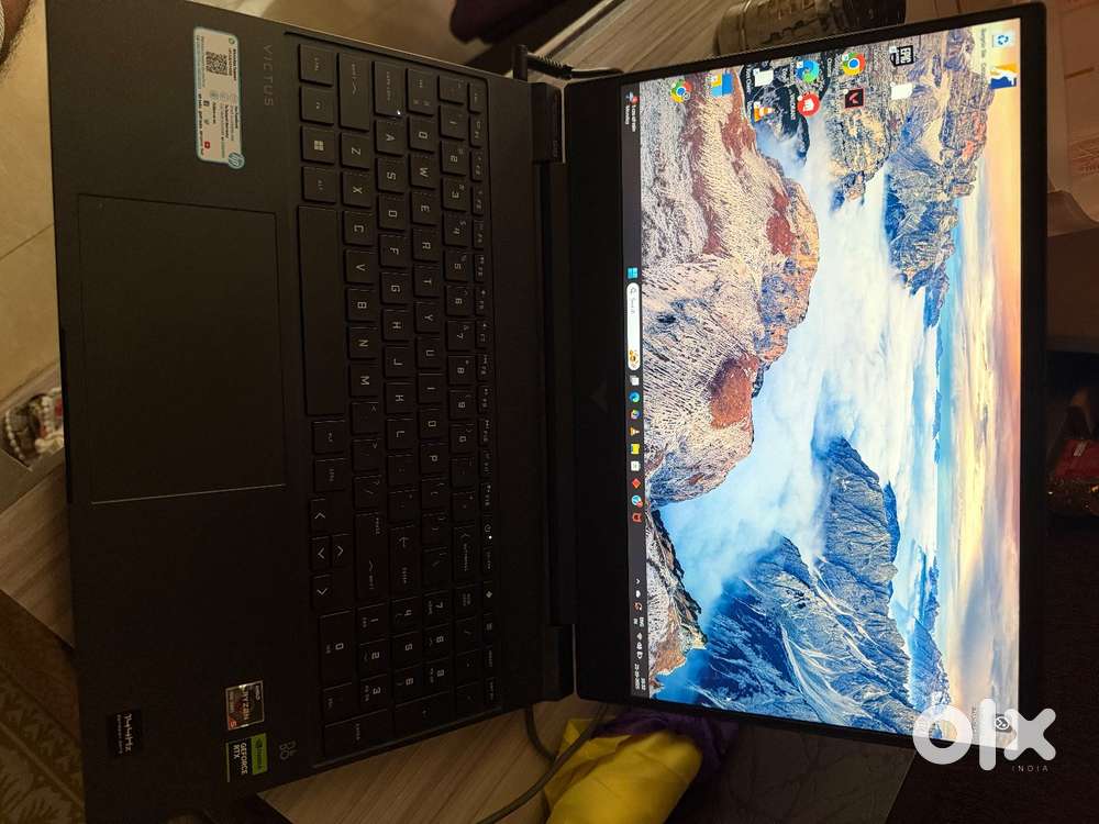 HP Victus 15 (Ryzen 5 7535HS) — Windows 11 — Excellent condition