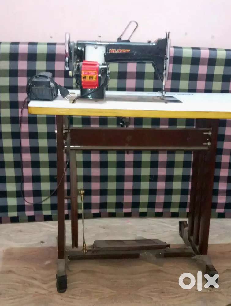 UMRELLA SILLAI MASHINE WITH STAND AND MOTOR