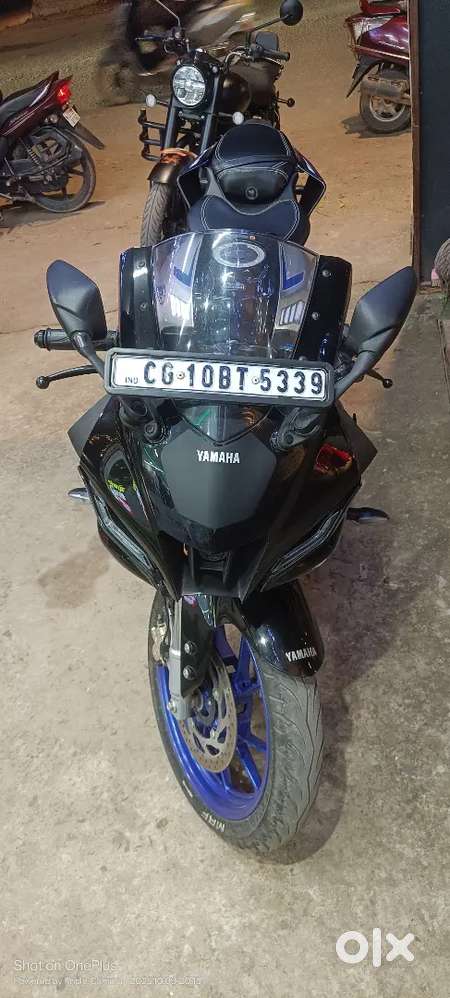 Yamaha R15 carbon edition