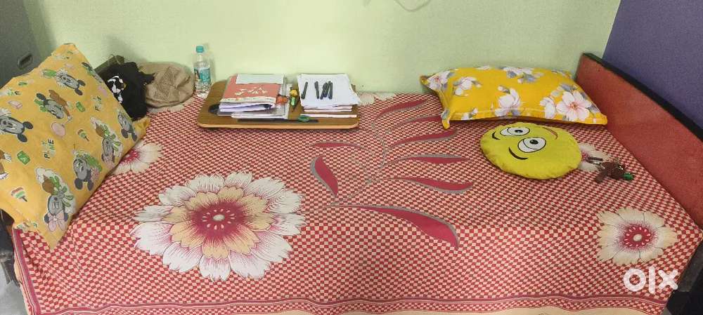 Little bit used bed ( new item )