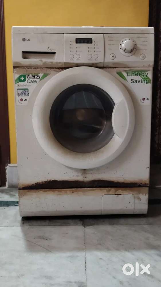 LG 5kg fully automated front door washing machine