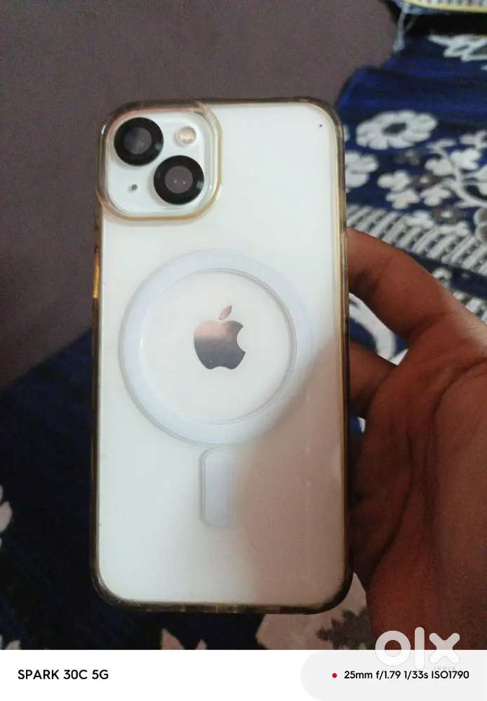 iPhone 13 white
