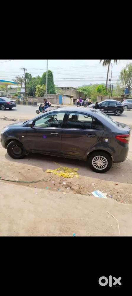 Wanted driver to drive mnc companies hafeezpet location 22 days work