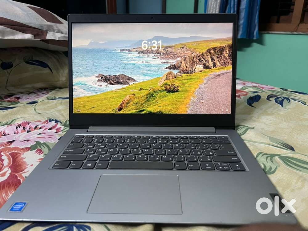 Lenovo IdeaPad 1i 14 laptop