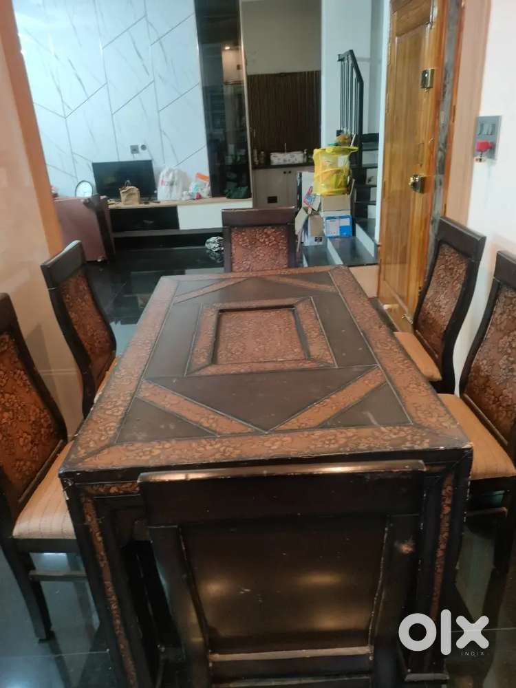 Dinning Table