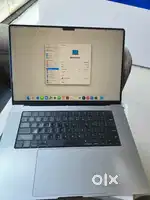 Apple macbook pro 16 inches M1 pro