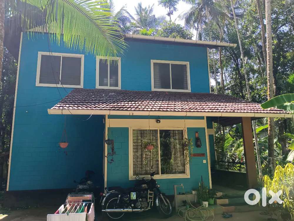 New Home, peaceful area. Near town