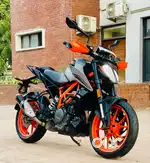Only 3000 km driven ktm Duke 390
