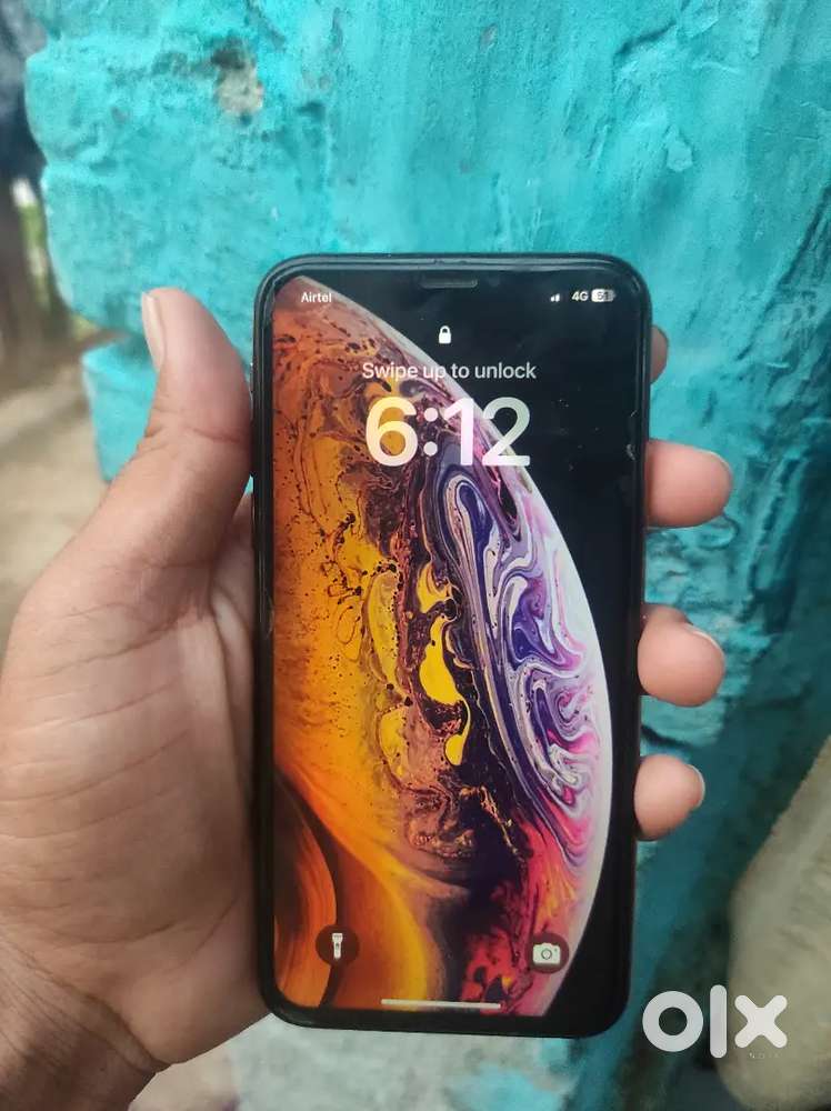 I Phone XS ROSE 256GB ( GOLD COLOR )