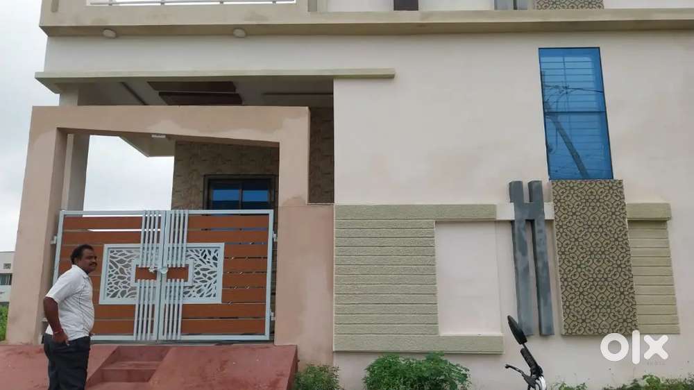 Rent for house in Navarasapura, vijayapur (phone.nor in 2nd image)