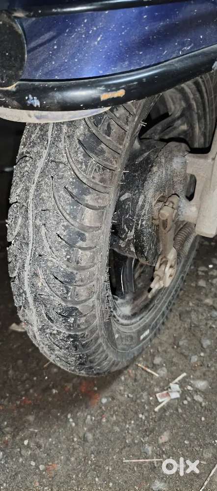 First owner 01 hand using a bike