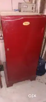 Whirlpool fridge 170 litre in good condition