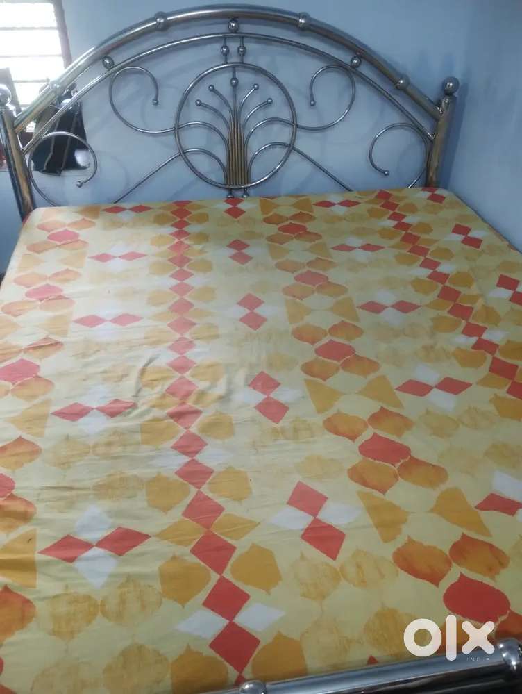 King size steel frame bed,, (purchased 7 months ago)