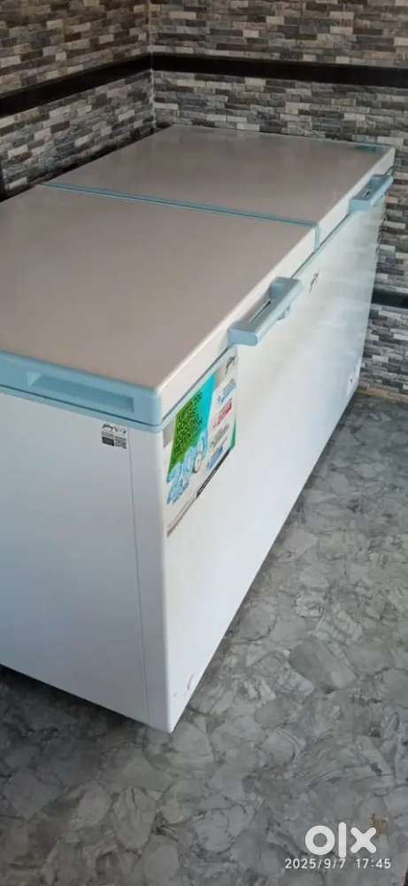 Deep freezer