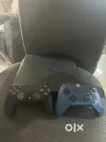 PS4 + 1 controllers + 2 games